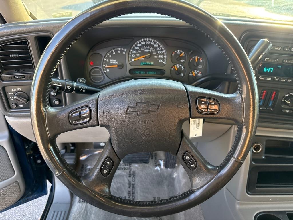 Chevrolet Suburban 1500 2WD 2003