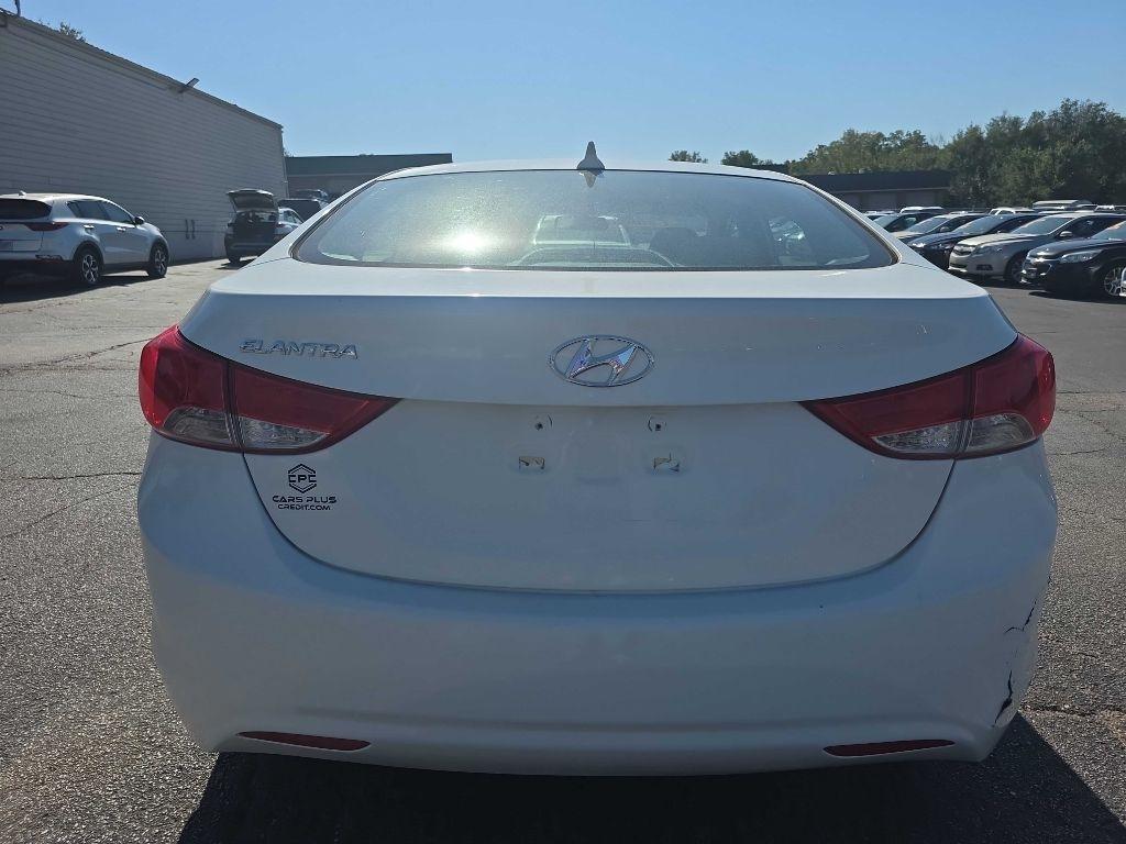 Hyundai Elantra GLS A/T 2012