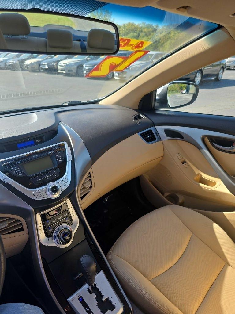 Hyundai Elantra GLS A/T 2012