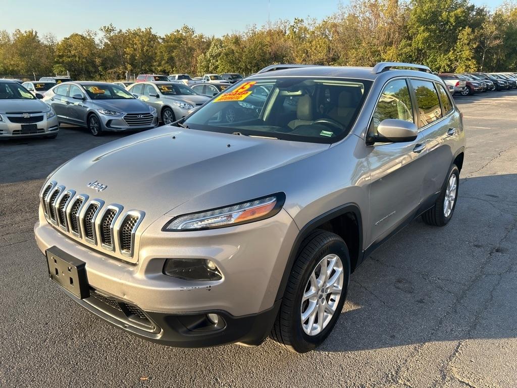 Jeep Cherokee Latitude FWD 2015