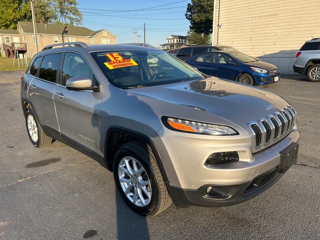 Jeep Cherokee Latitude FWD 2015