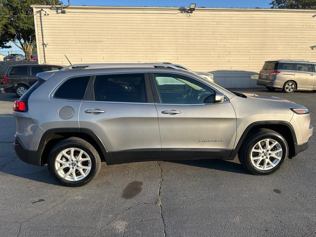 Jeep Cherokee Latitude FWD 2015