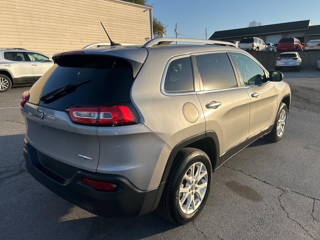Jeep Cherokee Latitude FWD 2015