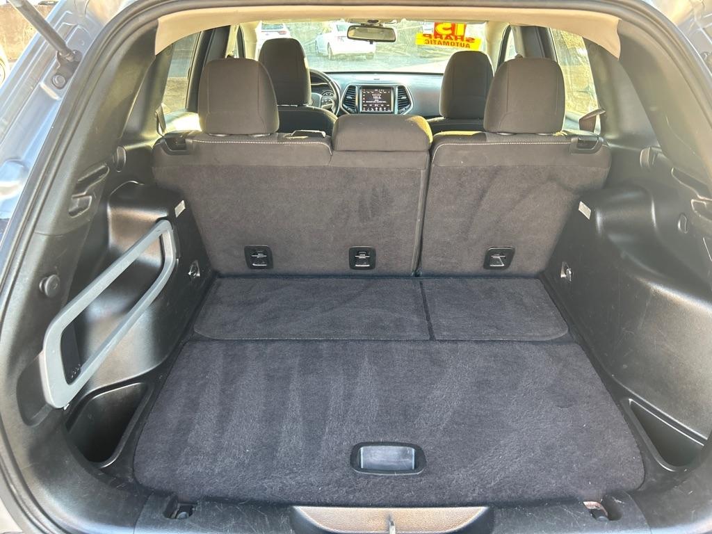 Jeep Cherokee Latitude FWD 2015