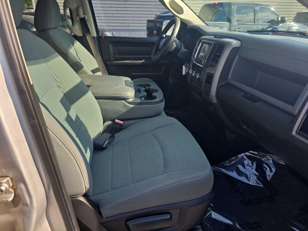 RAM 1500 Tradesman Crew Cab SWB 4WD 2014