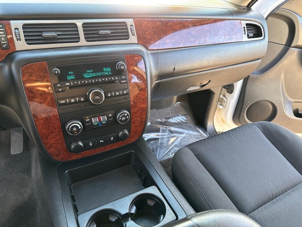 Chevrolet Suburban LS 1500 2WD 2014