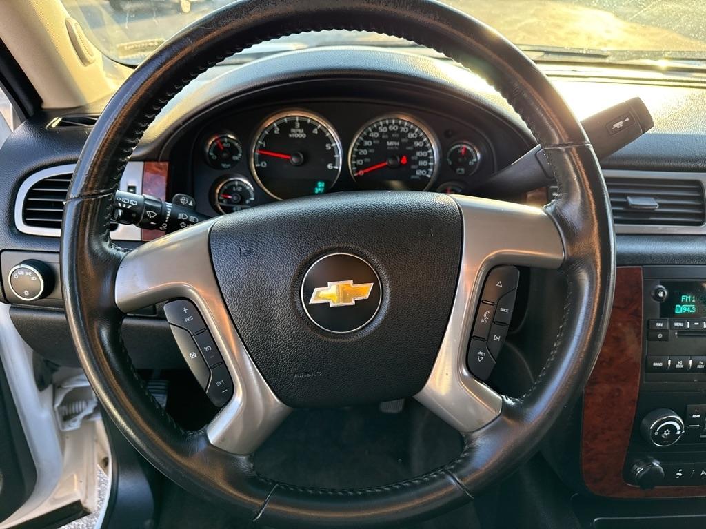 Chevrolet Suburban LS 1500 2WD 2014