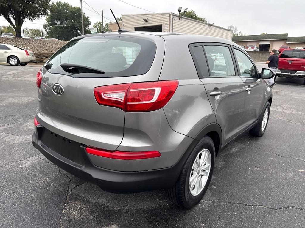 Kia Sportage LX FWD 2011