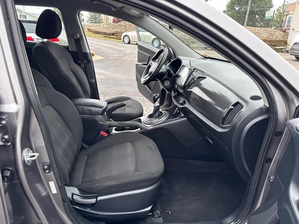 Kia Sportage LX FWD 2011