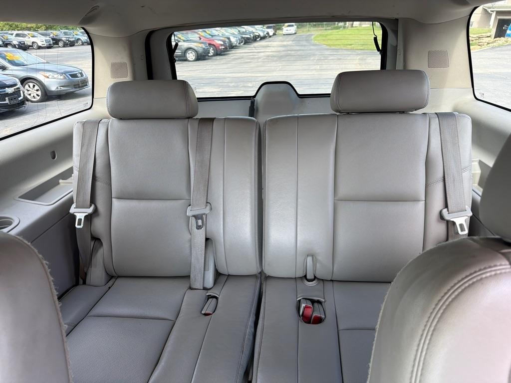Chevrolet Suburban LTZ 1500 4WD 2011