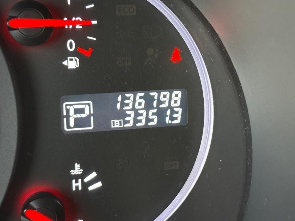 Nissan Quest 3.5 S 2012