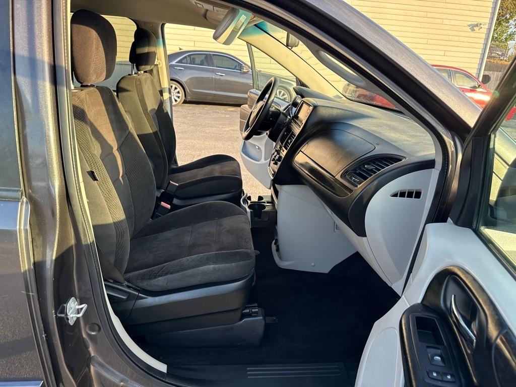 Dodge Grand Caravan SE 2017