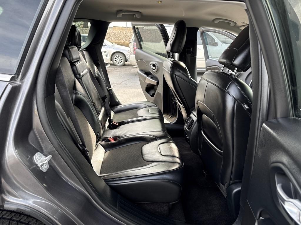 Jeep Cherokee Latitude Plus FWD 2019