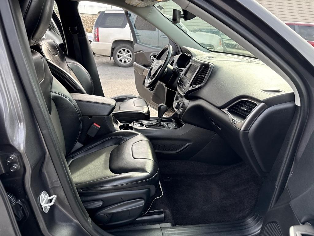Jeep Cherokee Latitude Plus FWD 2019