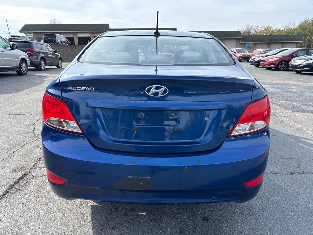 Hyundai Accent SE 4-Door 6A 2016