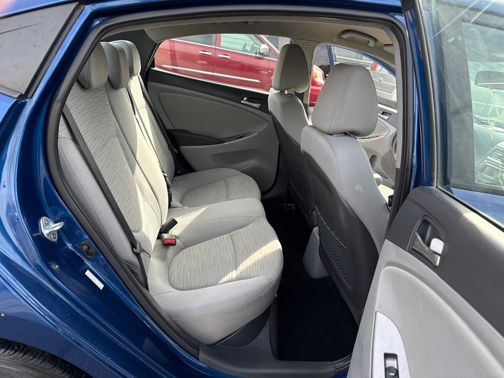 Hyundai Accent SE 4-Door 6A 2016