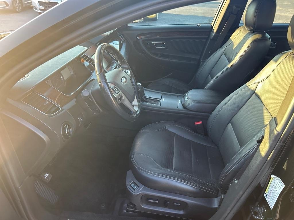 Ford Taurus Limited FWD 2014