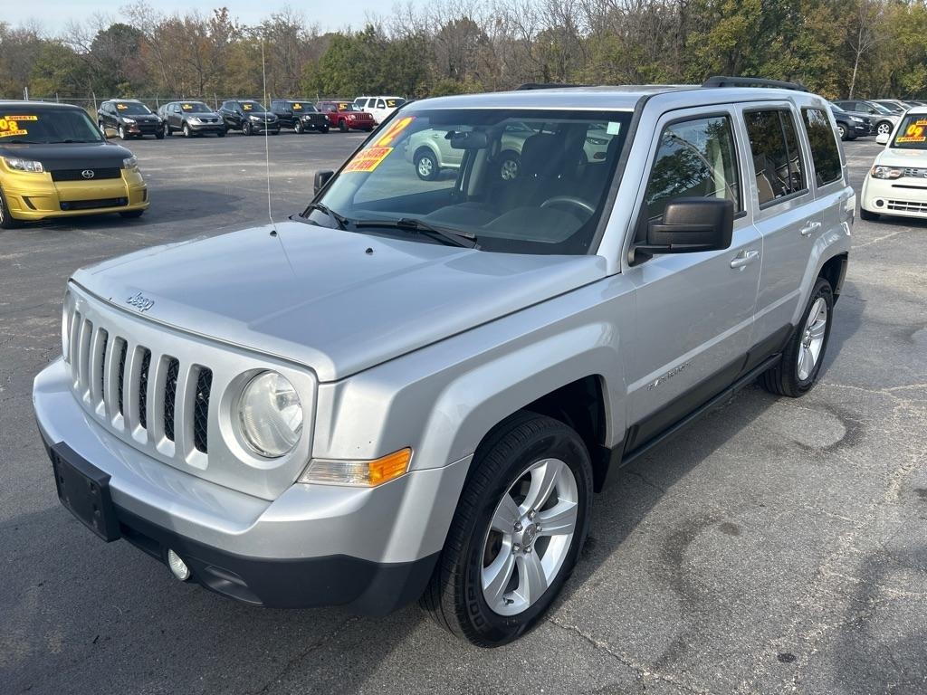 Jeep Patriot Latitude 2WD 2012
