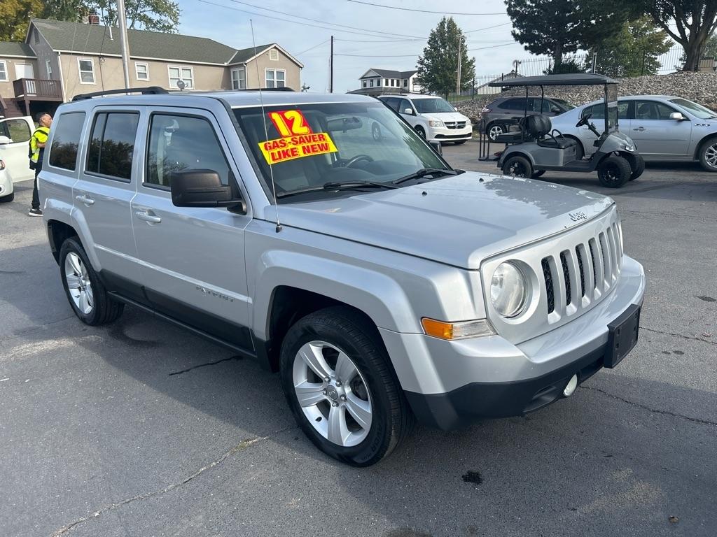 Jeep Patriot Latitude 2WD 2012