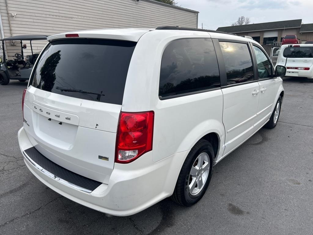 Dodge Grand Caravan SXT 2012
