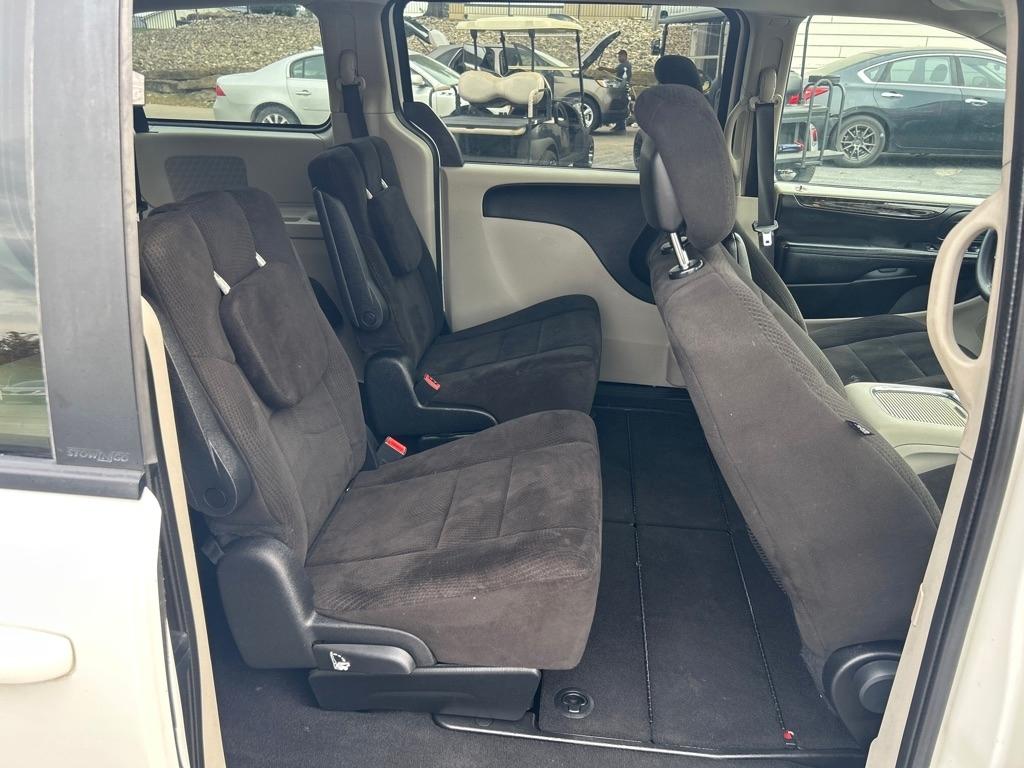 Dodge Grand Caravan SXT 2012