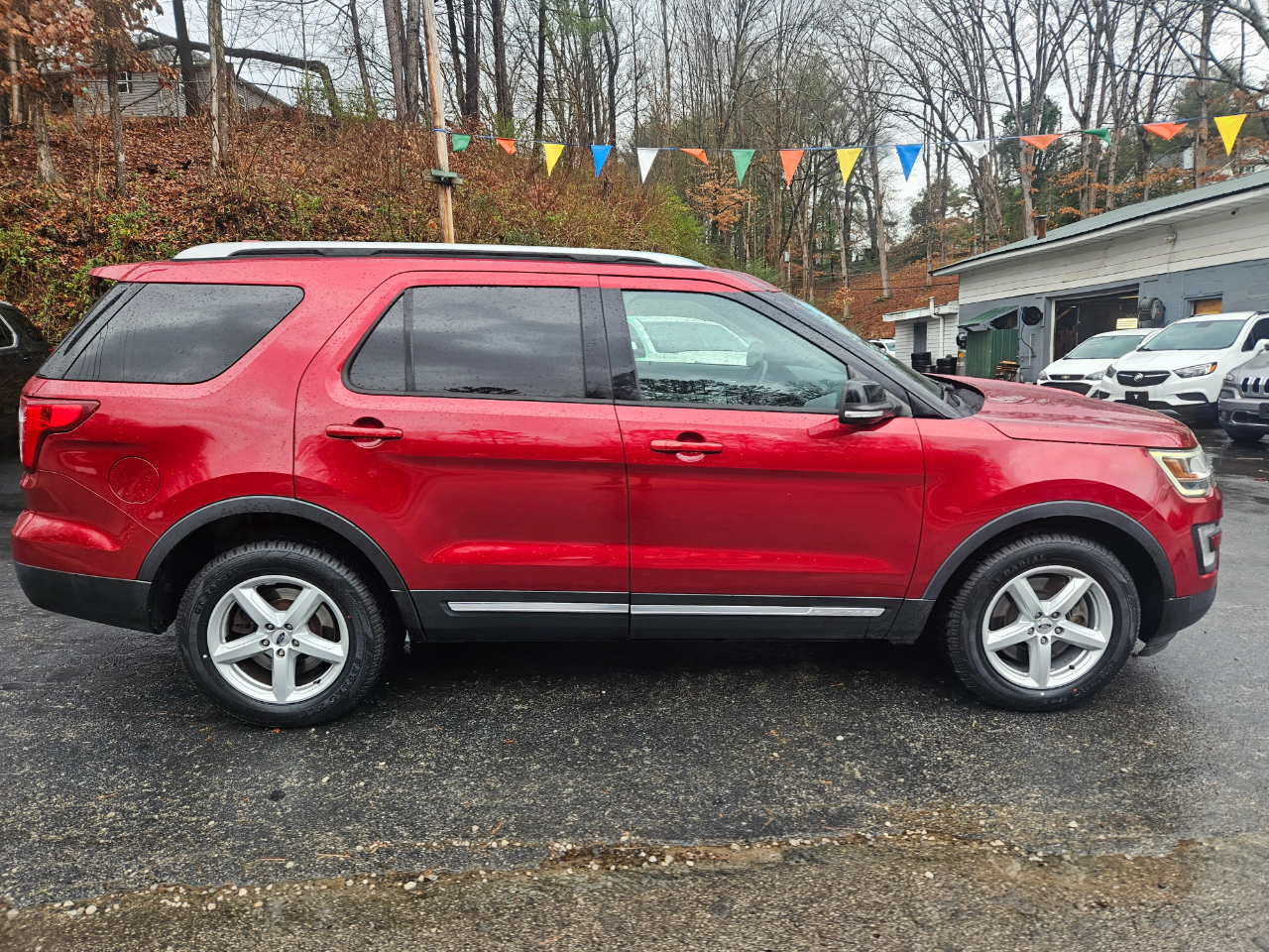 Ford Explorer XLT 4WD 2017