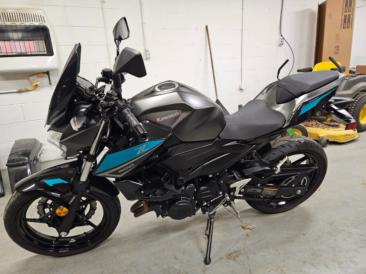 Kawasaki ER400 D  2023