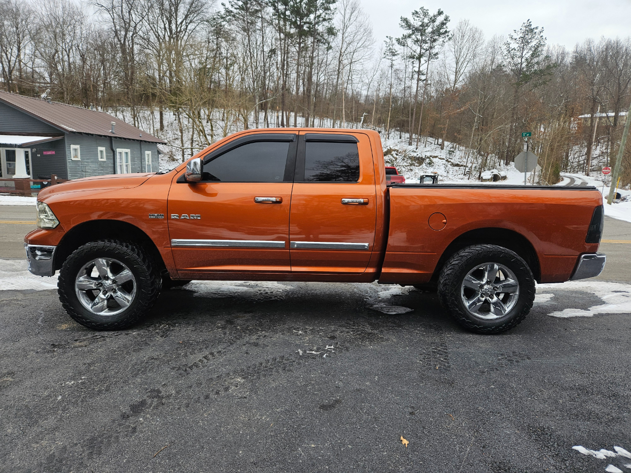 RAM 1500 SLT Quad Cab 4WD 2010