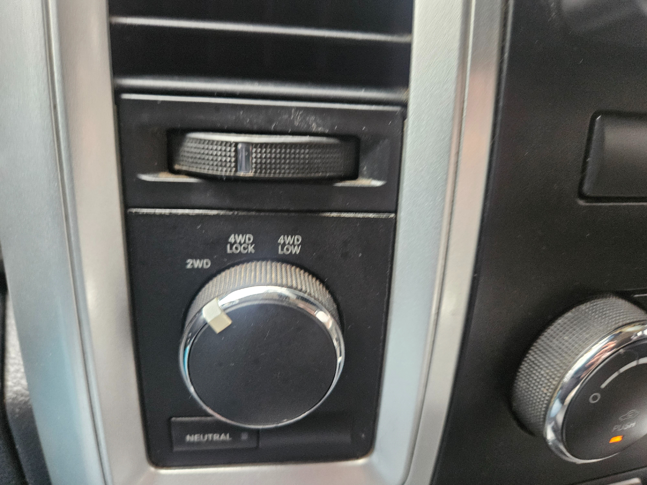 RAM 1500 SLT Quad Cab 4WD 2010