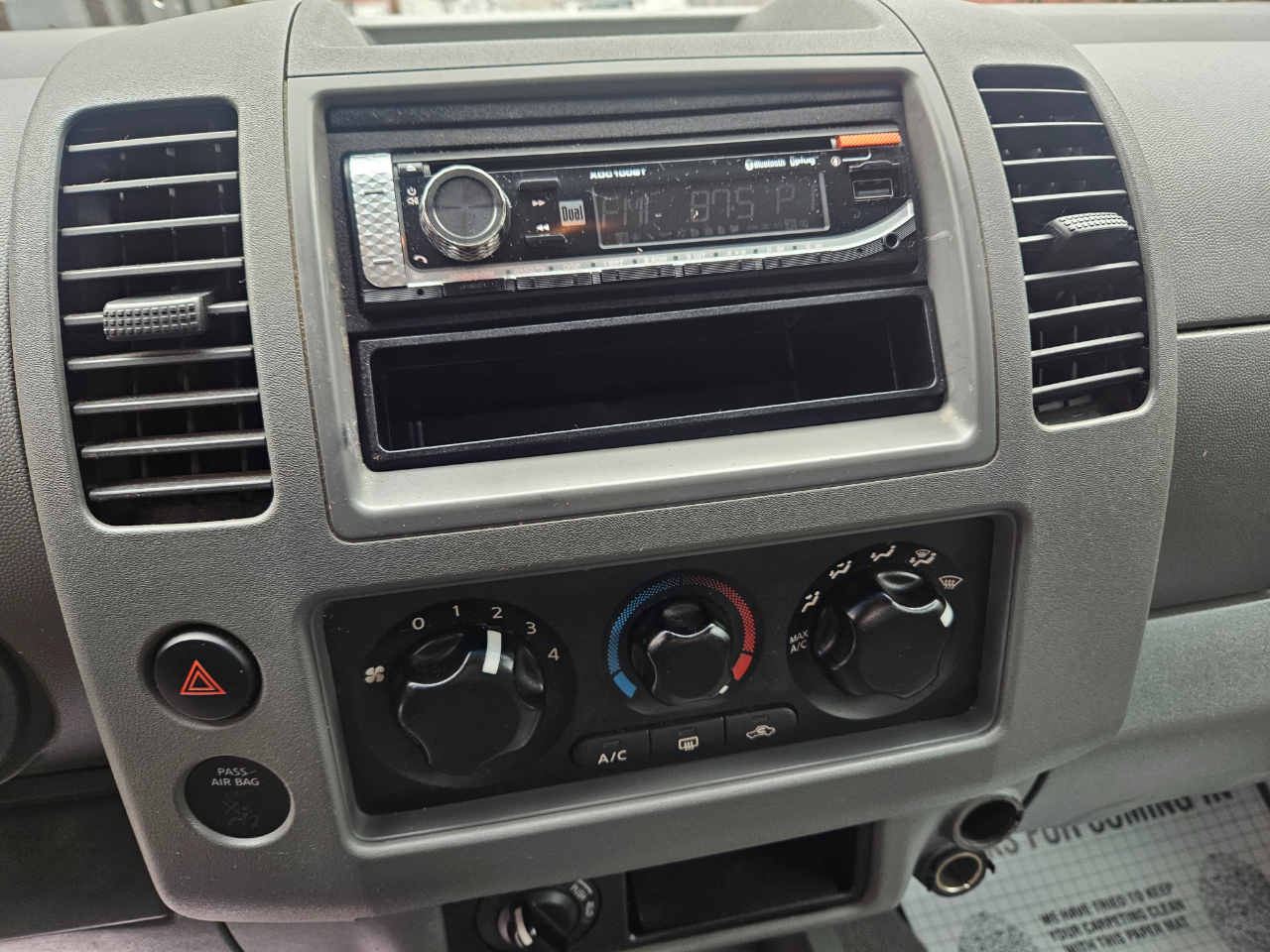 Nissan Frontier LE Crew Cab 4WD 2008