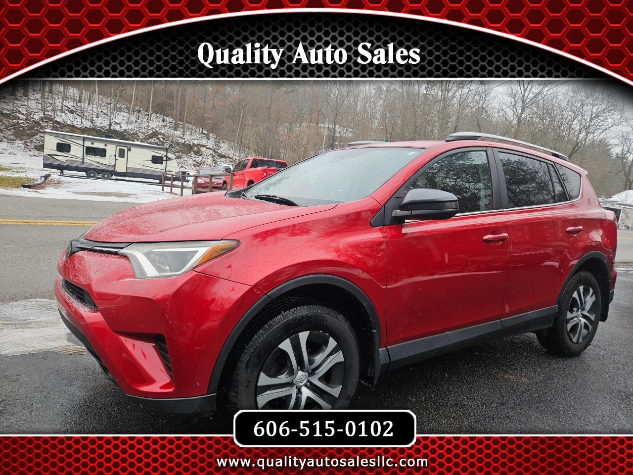 Toyota RAV4 LE AWD 2017