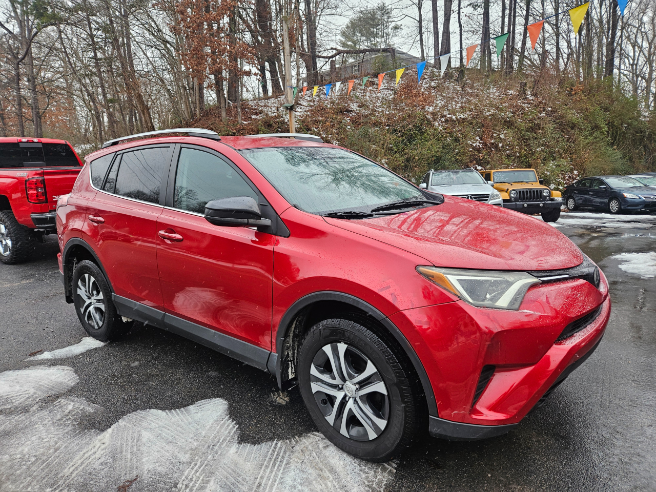Toyota RAV4 LE AWD 2017
