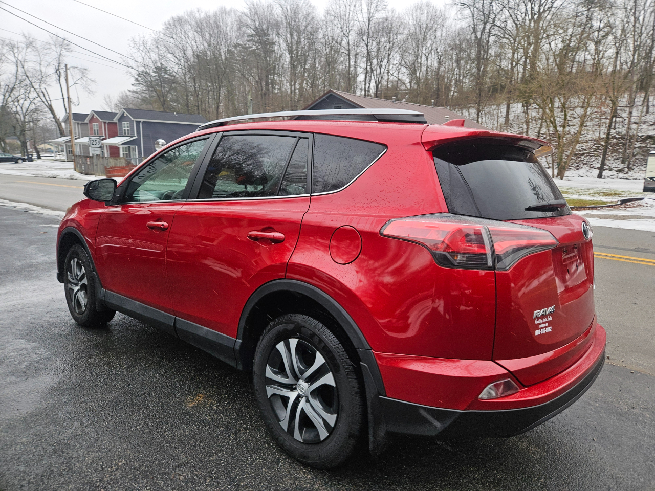 Toyota RAV4 LE AWD 2017