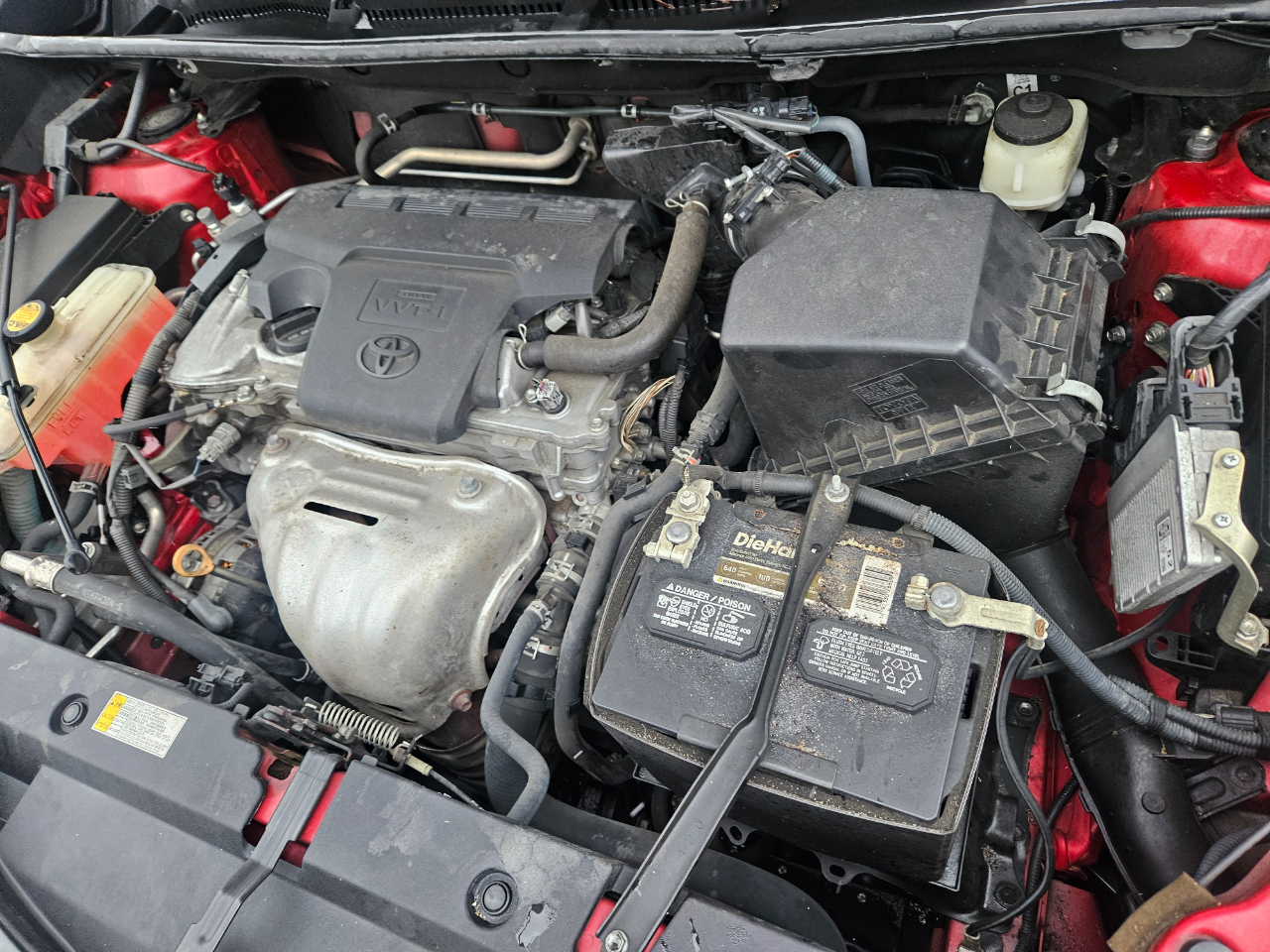 Toyota RAV4 LE AWD 2017