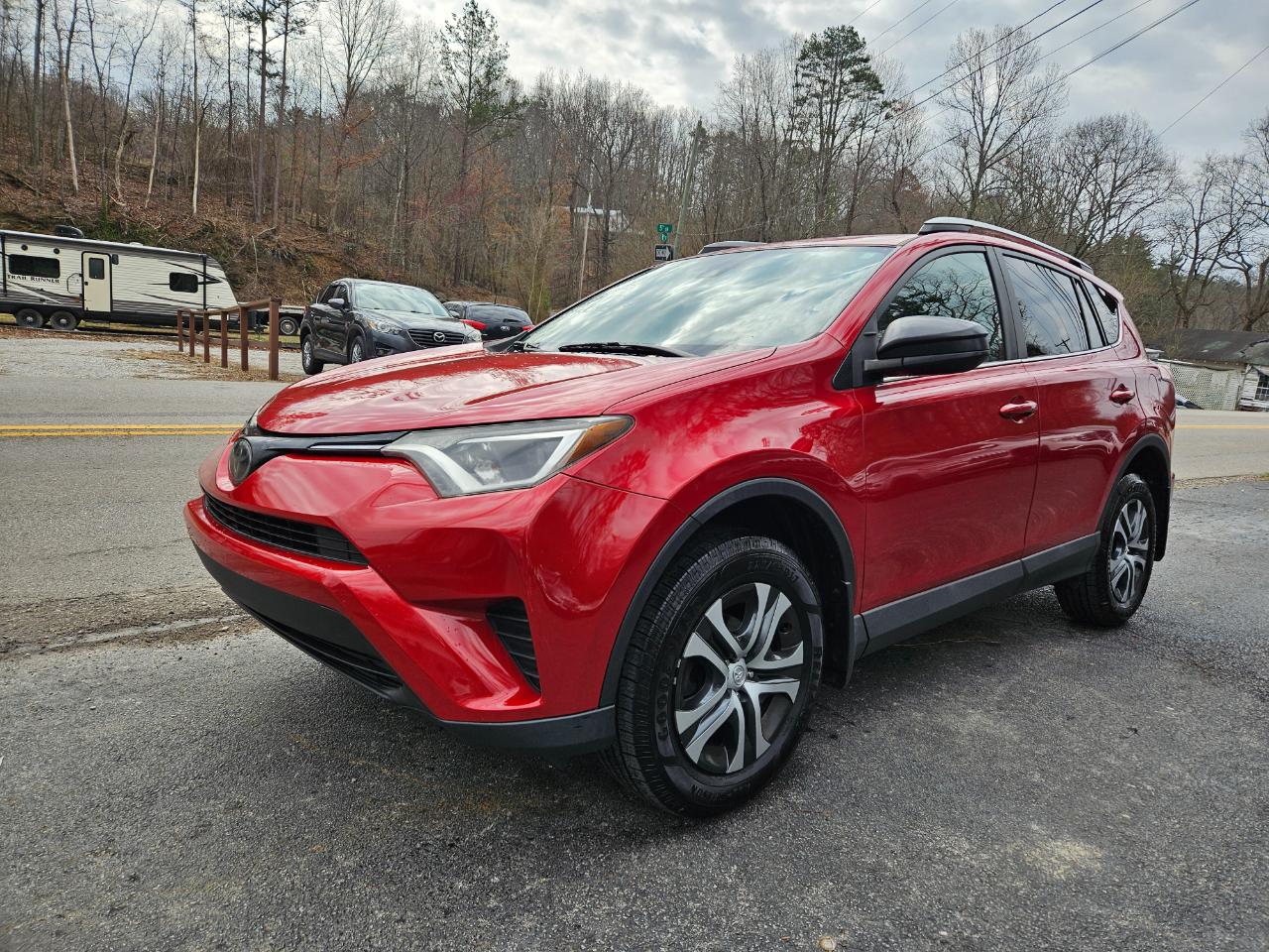 Toyota RAV4 LE AWD 2017