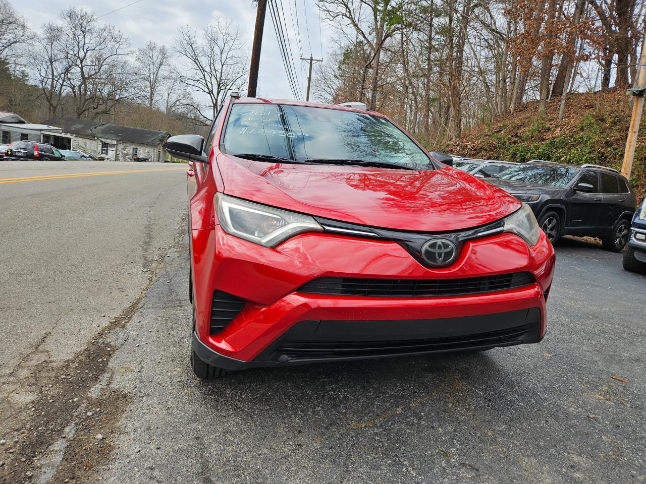 Toyota RAV4 LE AWD 2017
