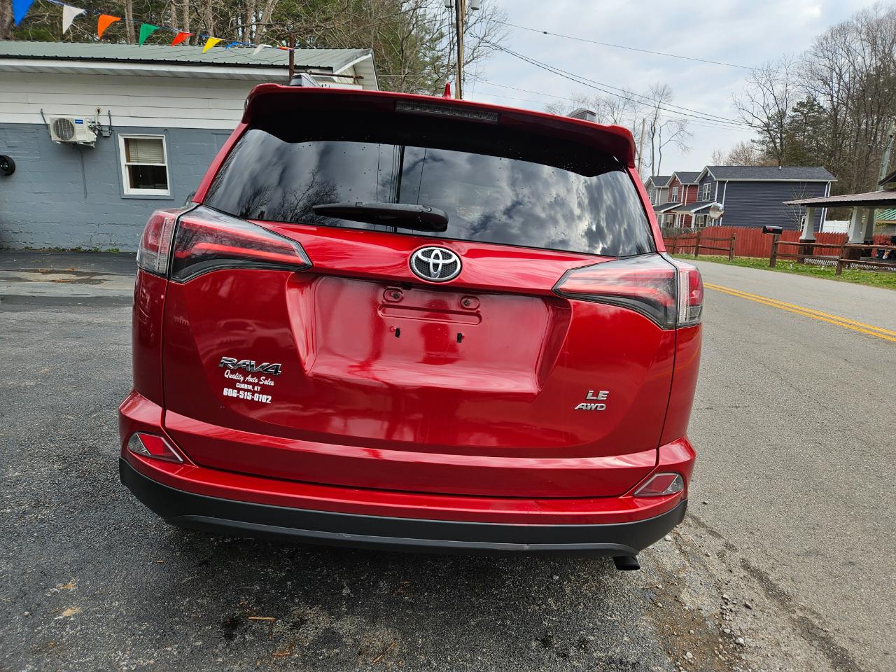 Toyota RAV4 LE AWD 2017