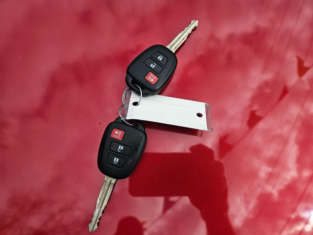 Toyota RAV4 LE AWD 2017