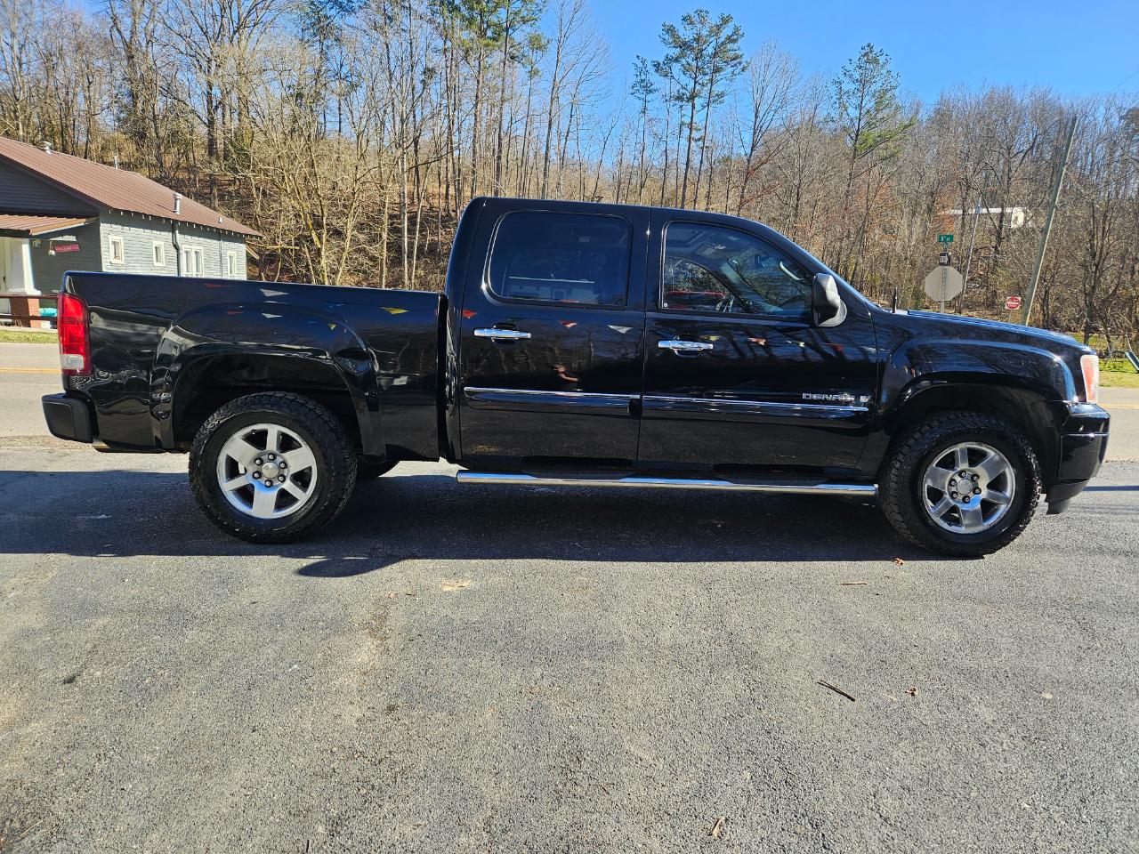 GMC Sierra 1500 Denali Crew Cab AWD 2007