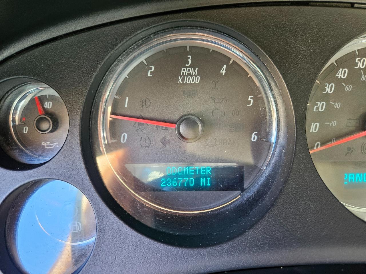 GMC Sierra 1500 Denali Crew Cab AWD 2007