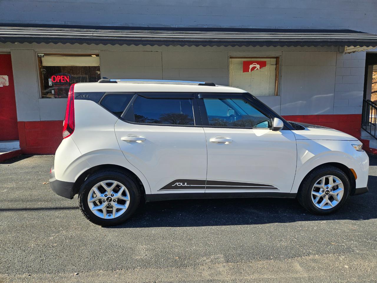 Kia Soul LX CVT 2021