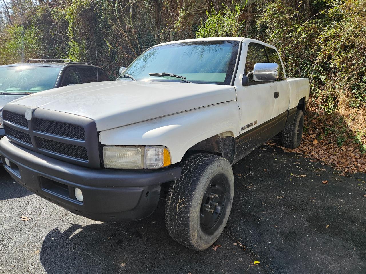 Dodge Ram 1500 Quad Cab Short Bed 2WD 2001