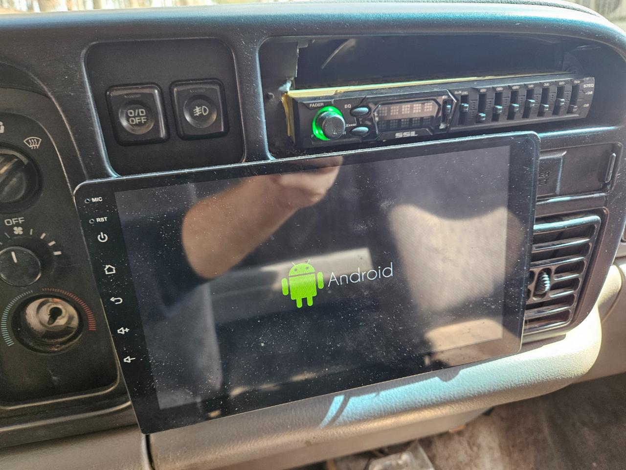 Dodge Ram 1500 Quad Cab Short Bed 2WD 2001