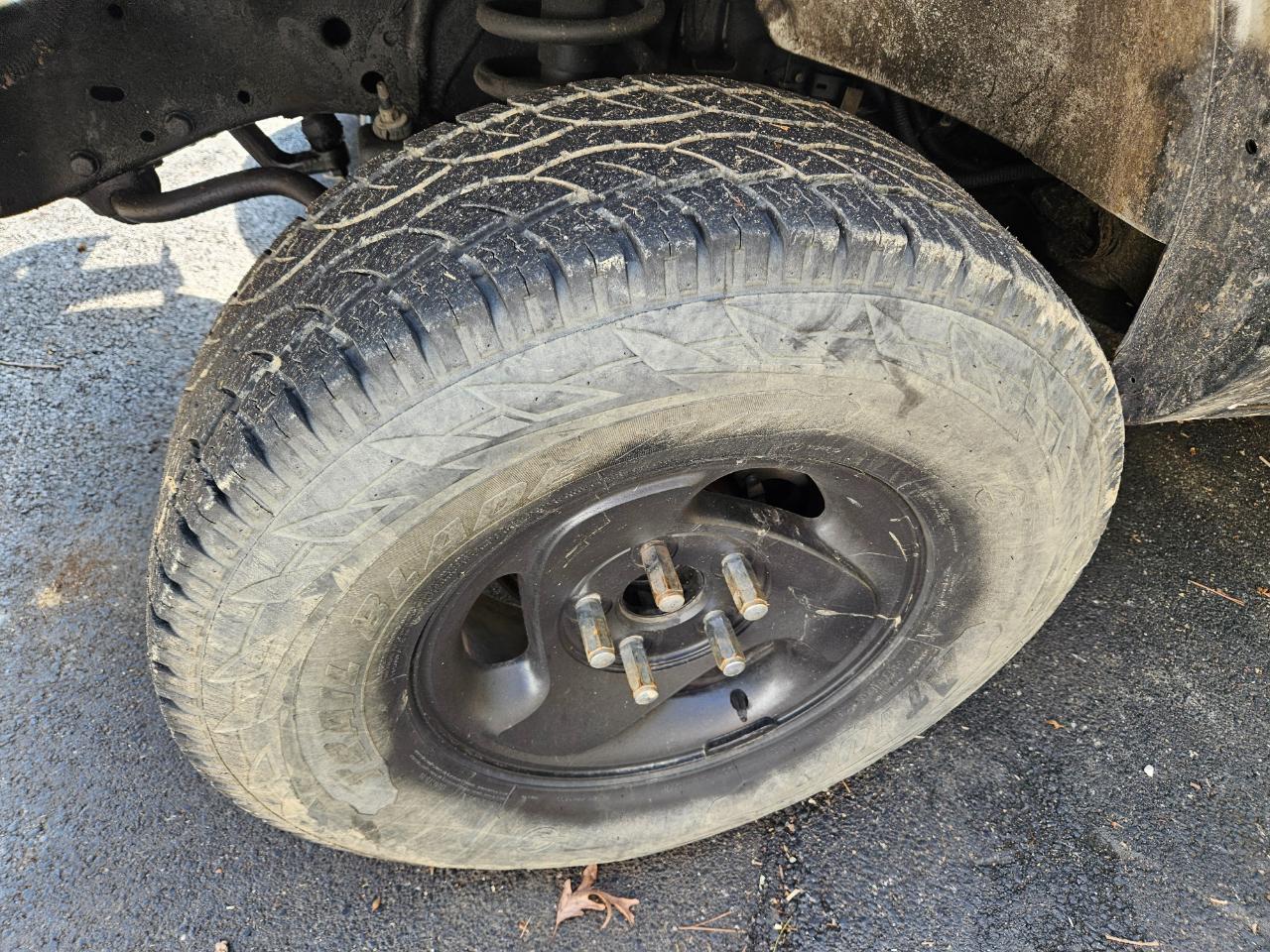 Dodge Ram 1500 Quad Cab Short Bed 2WD 2001