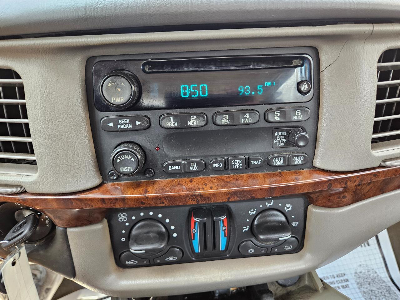 Chevrolet Impala Base 2004