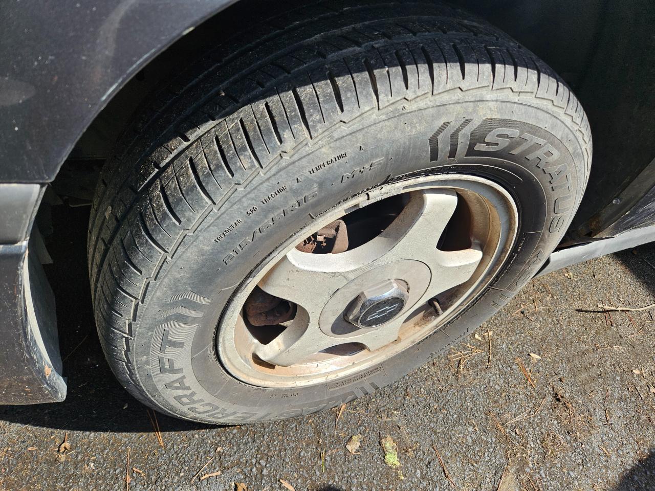 Chevrolet Impala Base 2004