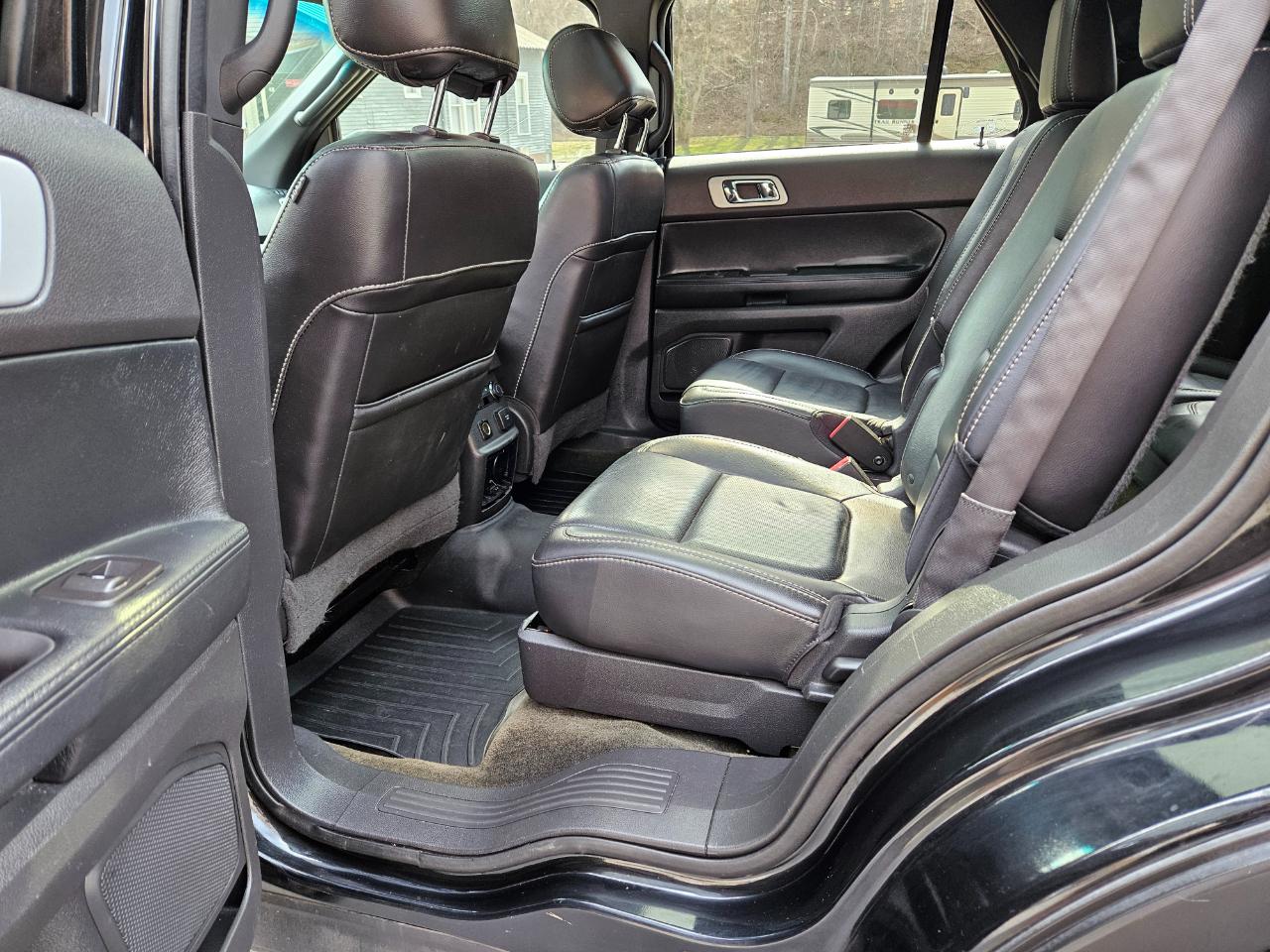 Ford Explorer Sport 4WD 2013