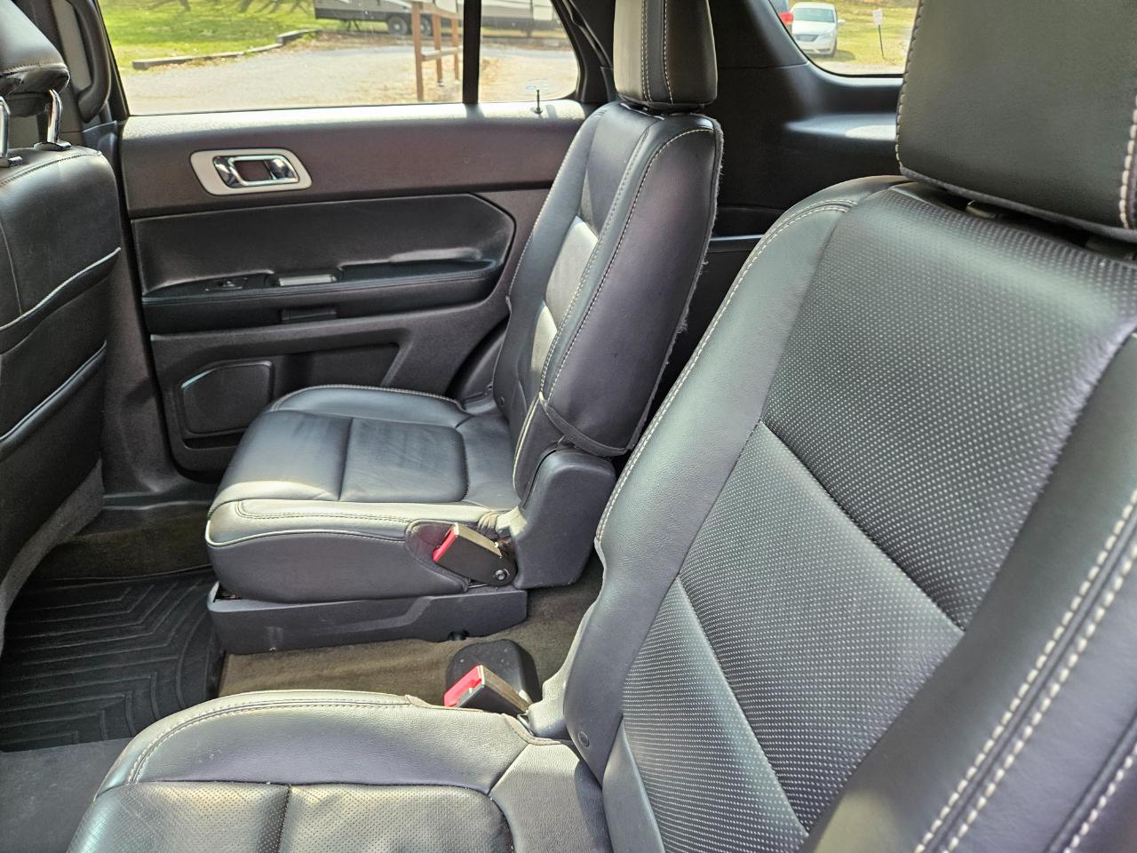 Ford Explorer Sport 4WD 2013