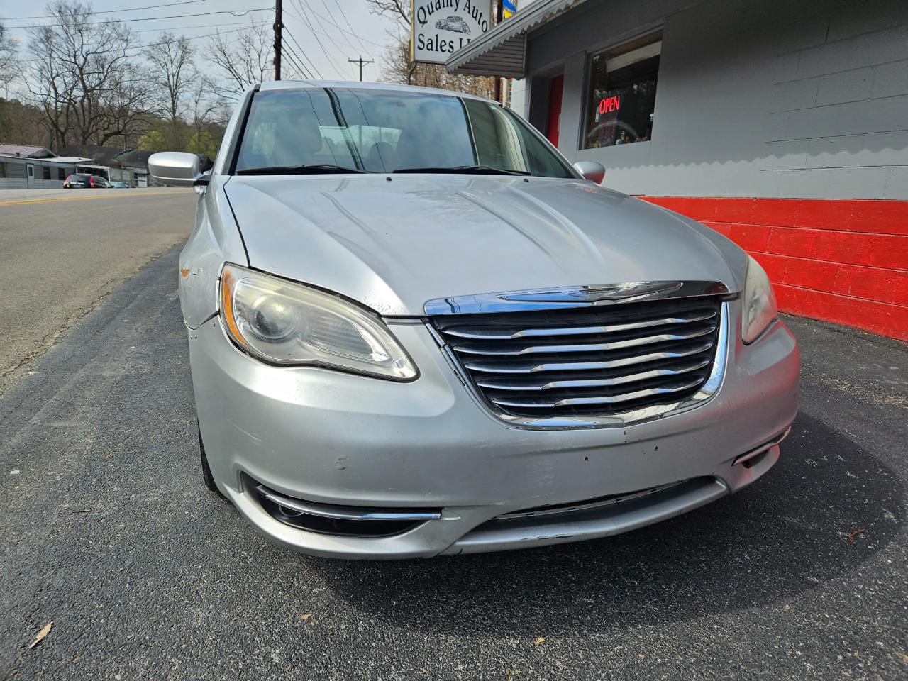 Chrysler 200 Touring 2012