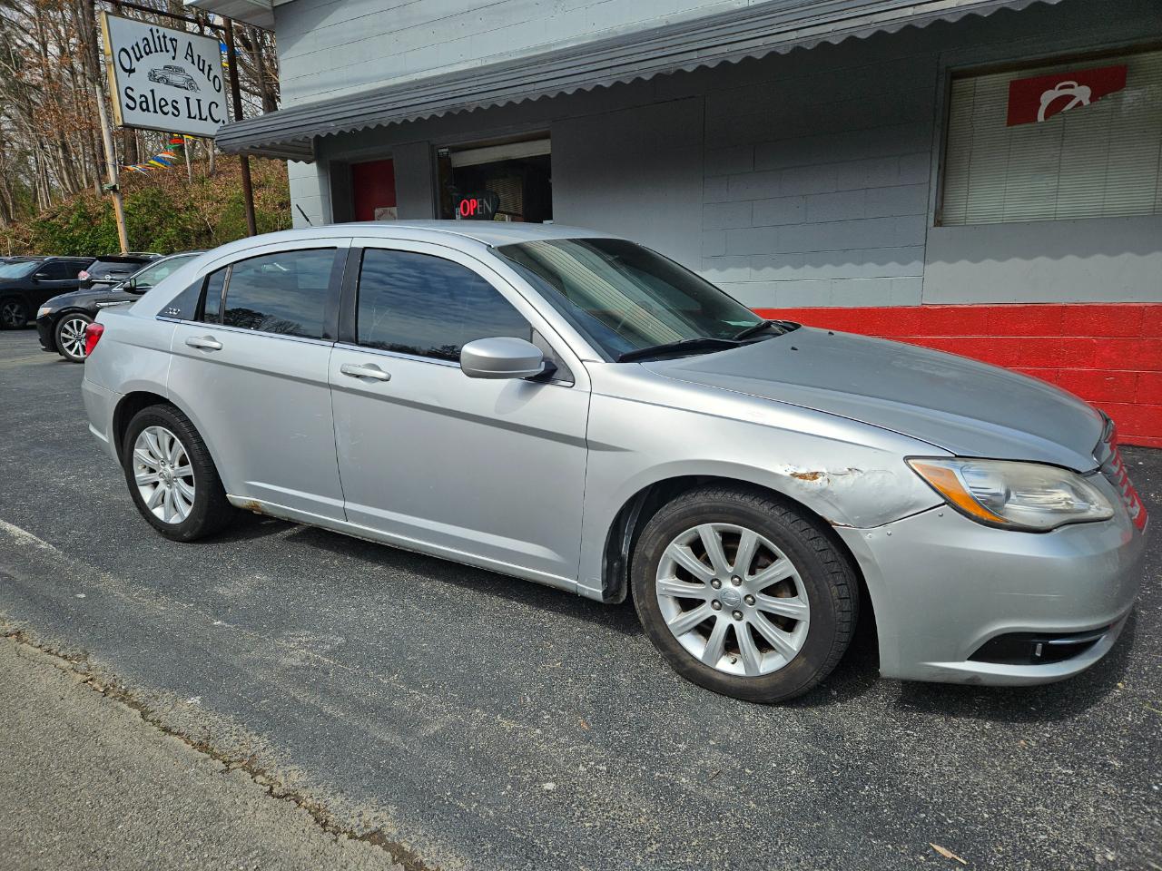 Chrysler 200 Touring 2012